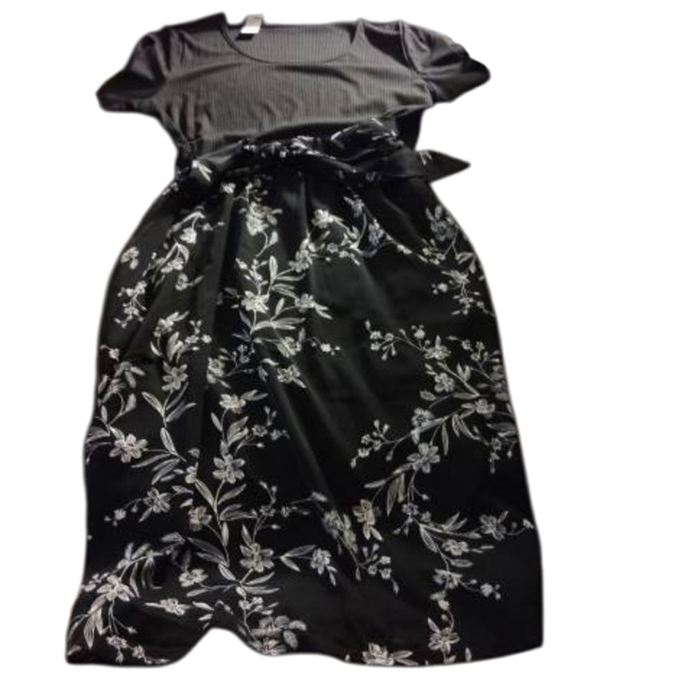 Db Moon Elegant Black Floral Women Dress, Nwt (323)
